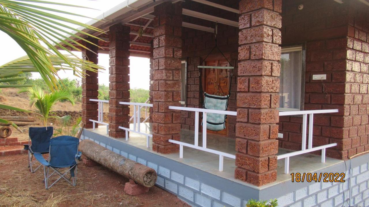 Mars Jungle Adventure Stud Farm With Private Jacuzzi Narsinge Exterior foto