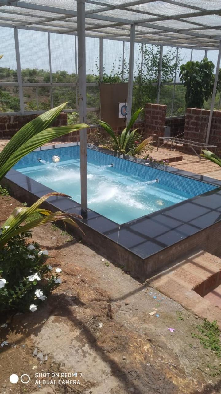 Mars Jungle Adventure Stud Farm With Private Jacuzzi Narsinge Exterior foto