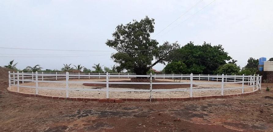 Mars Jungle Adventure Stud Farm With Private Jacuzzi Narsinge Exterior foto